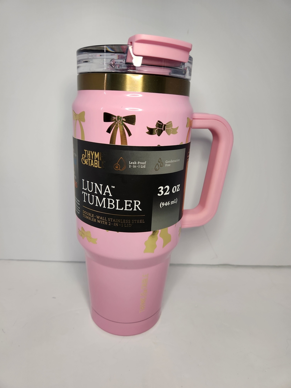 Thyme & Table Luna Tumbler 32 oz. With Handle, 2-in-1 Lid - Pink With Gold Bows